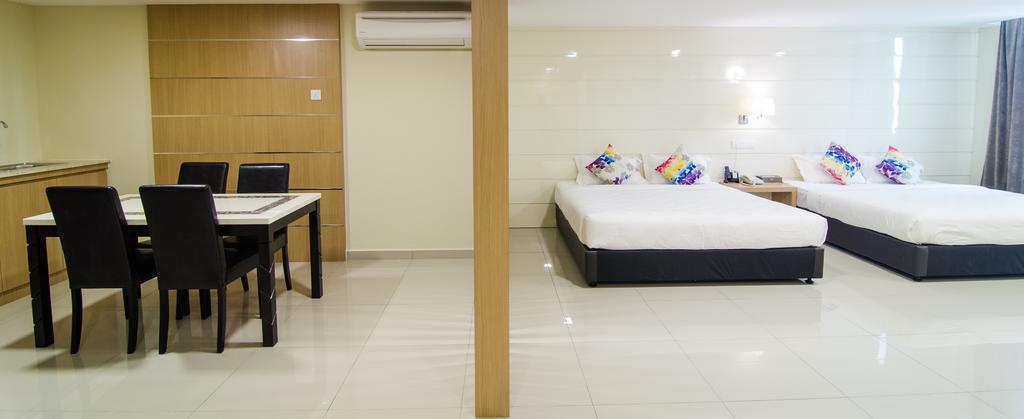 Mornington Hotel Sitiawan Exterior photo